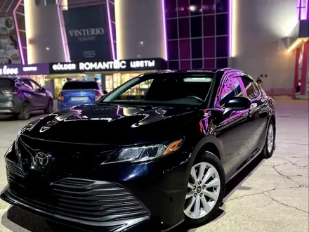 Toyota Camry 2020 года за 10 999 999 тг. в Актобе – фото 4