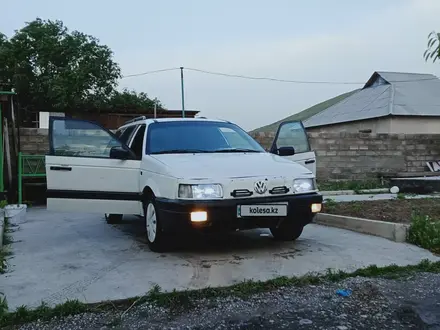 Volkswagen Passat 1991 года за 1 500 000 тг. в Кентау – фото 5