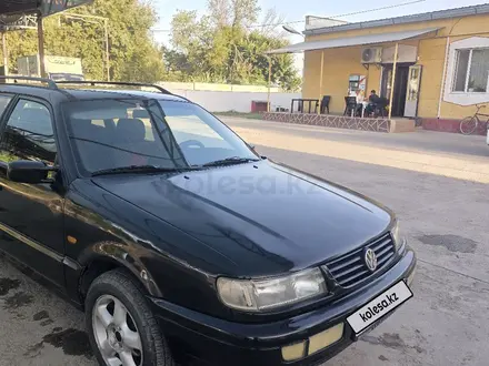 Volkswagen Passat 1994 года за 1 500 000 тг. в Шымкент – фото 3