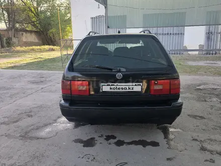 Volkswagen Passat 1994 года за 1 500 000 тг. в Шымкент – фото 7