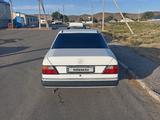 Mercedes-Benz E 230 1990 года за 700 000 тг. в Шымкент