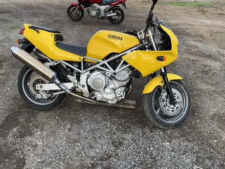 Yamaha 2002 года за 2 000 000 тг. в Караганда