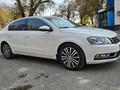 Volkswagen Passat 2013 года за 5 800 000 тг. в Алматы – фото 5
