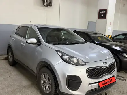 Kia Sportage 2018 года за 8 000 000 тг. в Астана – фото 2