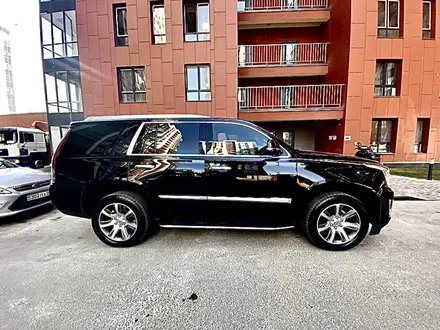 Cadillac Escalade 2019 года за 37 000 000 тг. в Алматы – фото 5