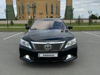 Toyota Camry 2013 годаүшін9 600 000 тг. в Семей