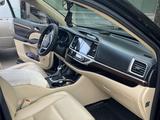 Toyota Highlander 2015 года за 16 000 000 тг. в Костанай – фото 2