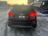 Hyundai Santa Fe 2017 годаүшін6 500 000 тг. в Актобе – фото 3