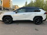 Toyota RAV4 2021 годаүшін17 000 000 тг. в Астана – фото 4