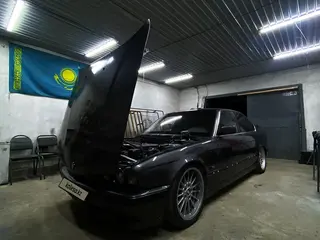 BMW 525