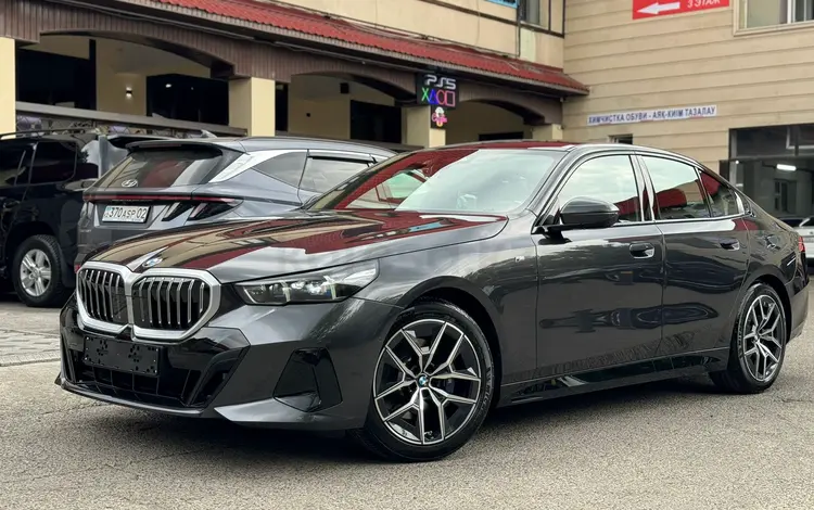 BMW 520 2023 года за 34 000 000 тг. в Астана