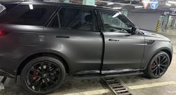 Land Rover Range Rover Sport 2023 года за 71 000 000 тг. в Алматы – фото 5