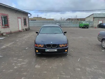 BMW 520 1997 года за 3 000 000 тг. в Шахтинск – фото 2