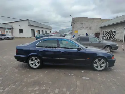 BMW 520 1997 года за 3 000 000 тг. в Шахтинск – фото 4