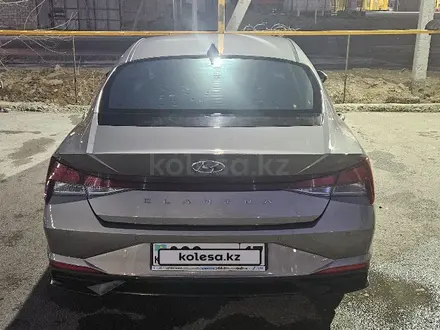 Hyundai Elantra 2021 года за 8 200 000 тг. в Шымкент – фото 4