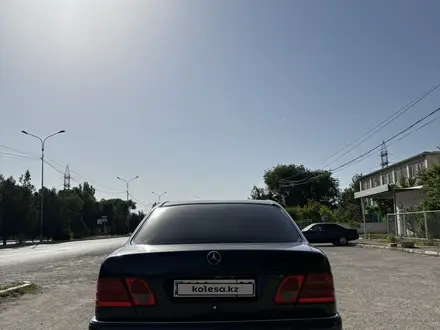 Mercedes-Benz E 230 1996 года за 2 000 000 тг. в Тараз – фото 4