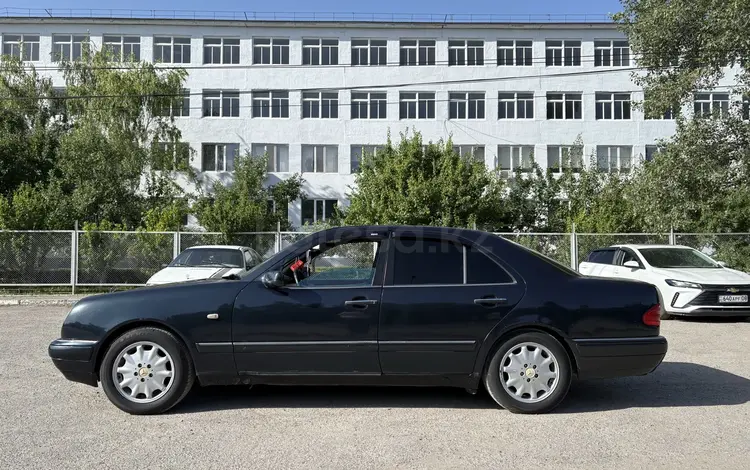 Mercedes-Benz E 230 1996 года за 2 000 000 тг. в Тараз