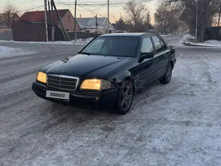 Mercedes-Benz C 220 1996 года за 2 300 000 тг. в Караганда – фото 4