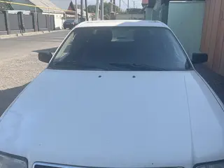 Audi 100