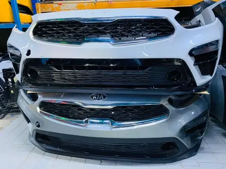 Kia 2019 передний бампер за 200 000 тг. в Алматы