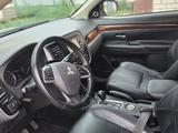 Mitsubishi Outlander 2014 года за 5 600 000 тг. в Актобе – фото 4