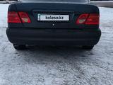 Mercedes-Benz E 230 1995 года за 1 900 000 тг. в Караганда – фото 4