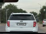 Ford Explorer 2015 годаүшін15 000 000 тг. в Алматы – фото 5