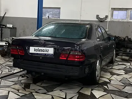 Mercedes-Benz E 500 1996 года за 3 100 000 тг. в Шымкент – фото 5