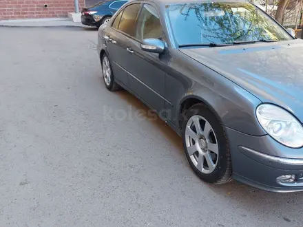 Mercedes-Benz E 280 2005 года за 4 600 000 тг. в Астана – фото 23