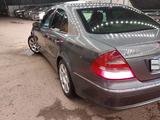 Mercedes-Benz E 280 2005 годаfor4 600 000 тг. в Астана – фото 3