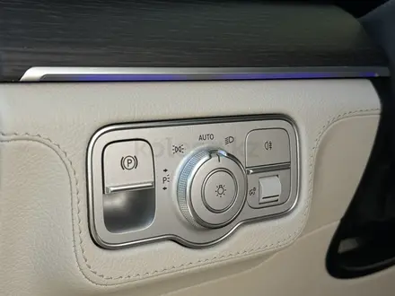Mercedes-Benz GLS 450 2024 года за 57 000 000 тг. в Астана – фото 18