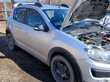 Renault Sandero Stepway 2016 годаүшін4 000 000 тг. в Семей – фото 2