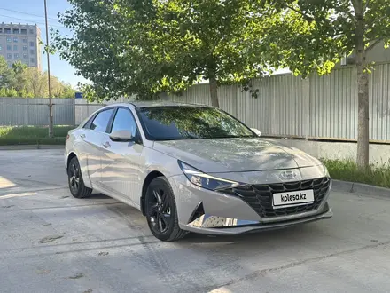 Hyundai Elantra 2021 года за 8 000 000 тг. в Актобе