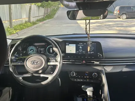 Hyundai Elantra 2021 года за 8 000 000 тг. в Актобе – фото 7