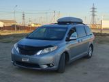 Toyota Sienna 2012 годаfor8 500 000 тг. в Атырау