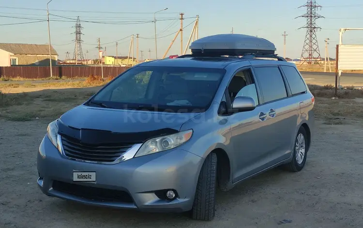 Toyota Sienna 2012 года за 8 500 000 тг. в Атырау