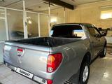Mitsubishi L200 2014 годаүшін6 600 000 тг. в Атырау – фото 2