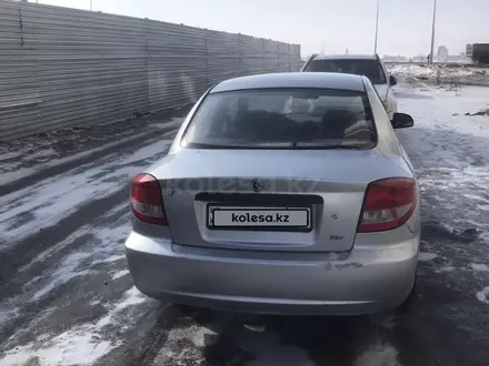 Kia Rio 2003 года за 700 000 тг. в Астана – фото 3