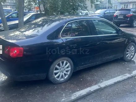 Volkswagen Jetta 2005 года за 2 400 000 тг. в Усть-Каменогорск – фото 6