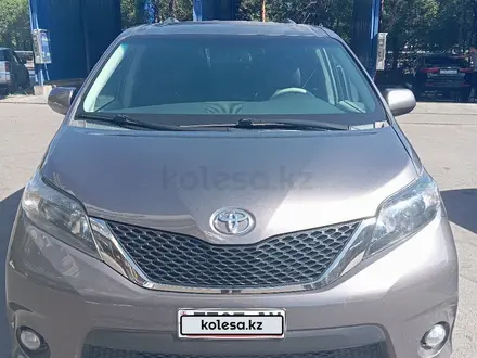 Toyota Sienna 2013 года за 9 800 000 тг. в Алматы – фото 7