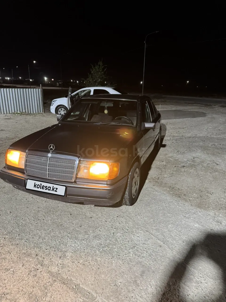Mercedes-Benz E-Class, 1993