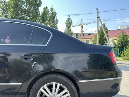 Volkswagen Passat 2006 года за 3 800 000 тг. в Алматы – фото 3