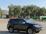 Chevrolet TrailBlazer 2020 года за 11 770 000 тг. в Алматы – фото 2