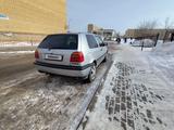 Volkswagen Golf 1993 годаүшін1 600 000 тг. в Астана