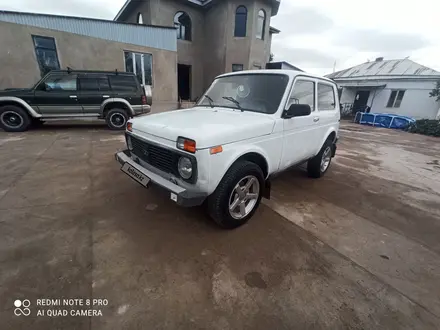 ВАЗ (Lada) Lada 2121 2005 года за 1 800 000 тг. в Мерке