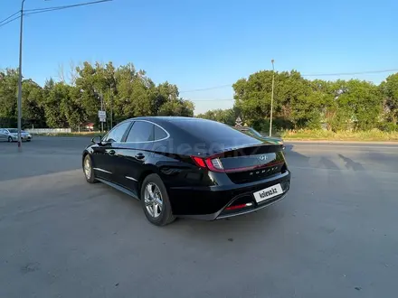 Hyundai Sonata 2021 года за 10 600 000 тг. в Туркестан – фото 2