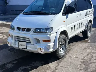 Mitsubishi Delica