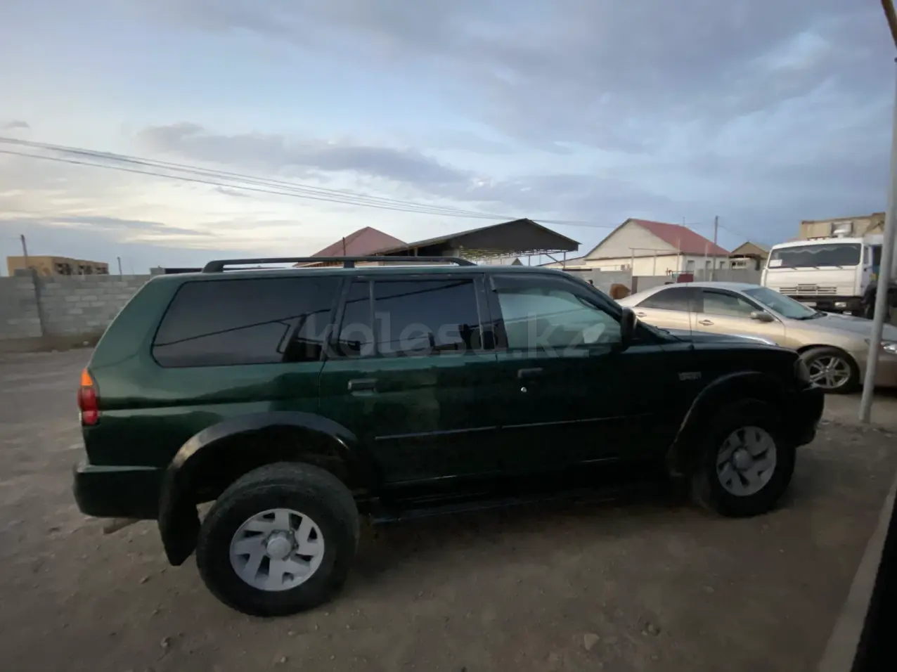 Mitsubishi Montero Sport, 2001