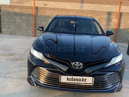 Toyota Camry 2019 года за 15 000 000 тг. в Караганда – фото 2