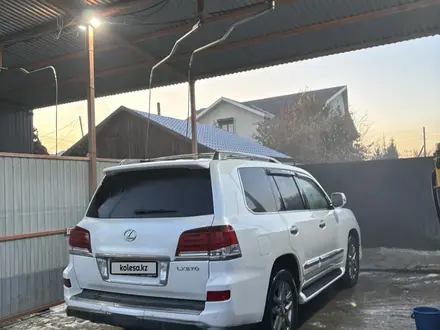 Lexus LX 570 2013 года за 27 000 000 тг. в Семей